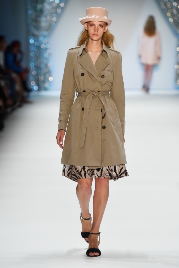 Trench-Coats-For-Spring-Summer-2015-9